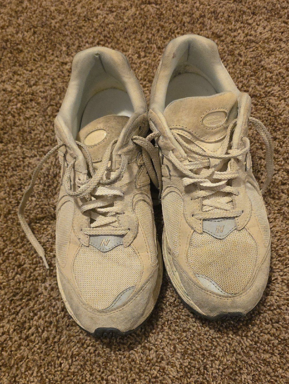 New Balance Men's Casual Beige Sneakers
